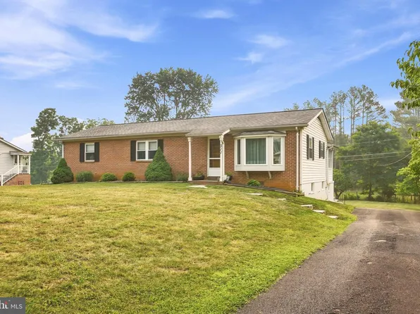 311 Moose Rd, Berryville, VA 22611