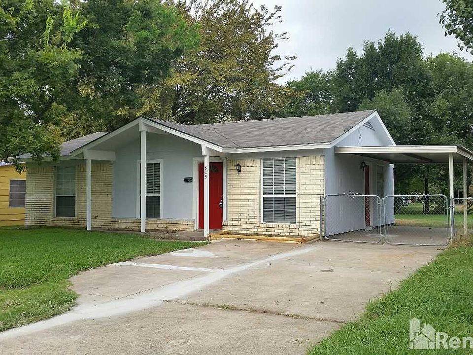 1st image of 809 Camino Dr