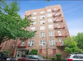 33-04 90th St #3R, Jackson Heights, NY 11372