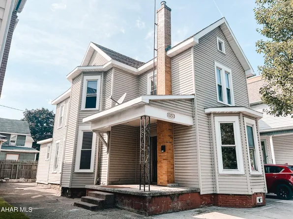 1353 Pennsylvania Ave, Tyrone, PA 16686