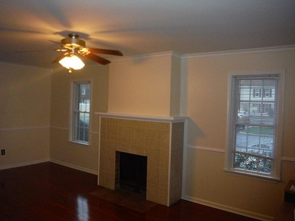 4th image of 12715 Woodside Ln