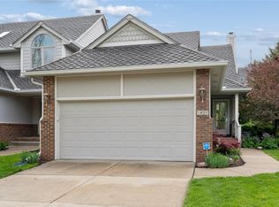 1431 Dover Bay Dr, Clive, IA 50325
