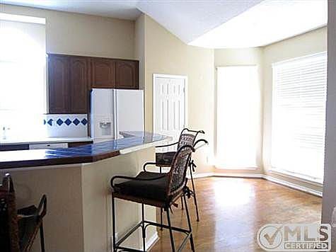 5th image of 6760 Burr Oak Dr