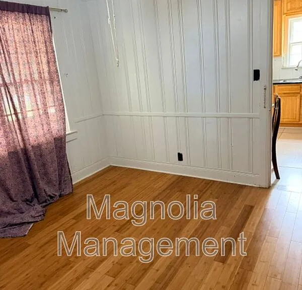 1502 Oakdale Cir — Photo 10