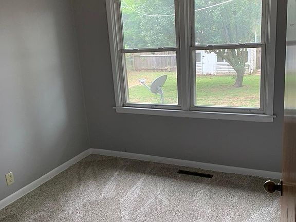 5th image of 615 S Alleghany St