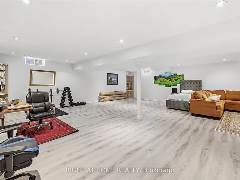456 Valridge Dr — Photo 33