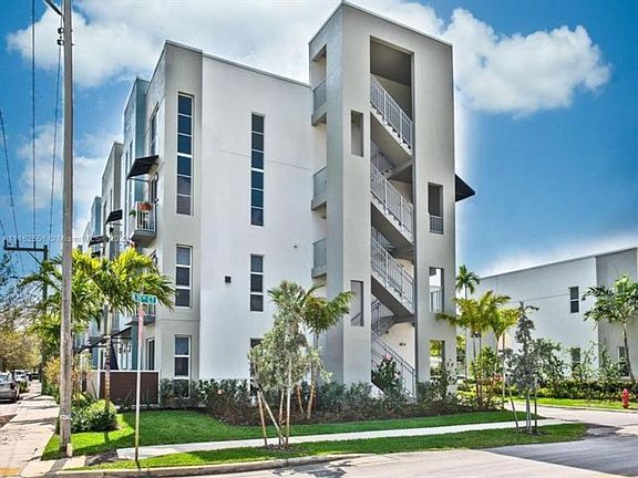 3rd image of 3455 NE 5th Ave #16
