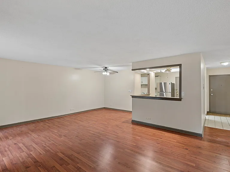 2211 S Stewart Ave #1A — Photo 10