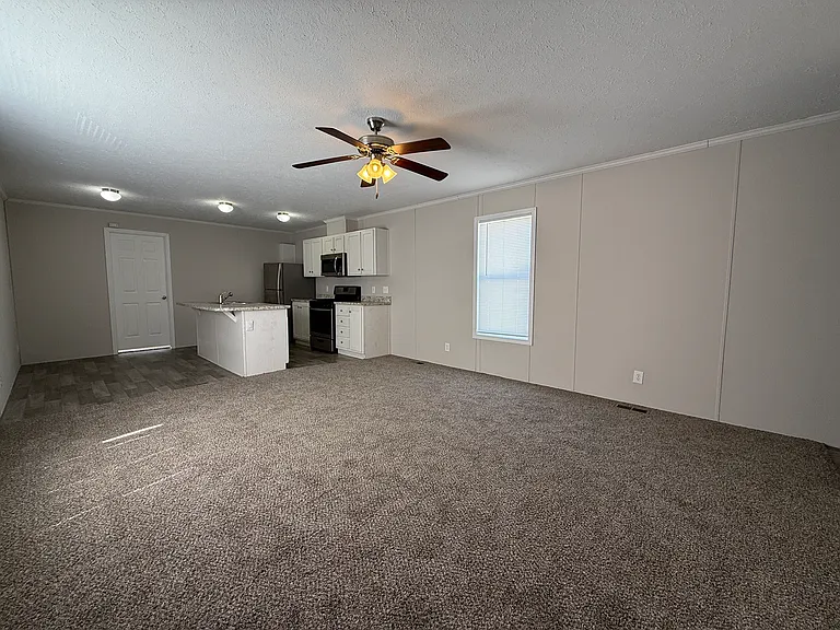 38000 Le Chateau Blvd #98 — Photo 8