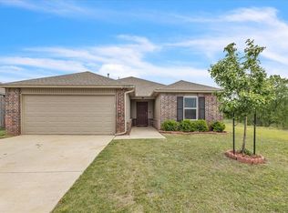12200 Penny Dr, Yukon, OK 73099