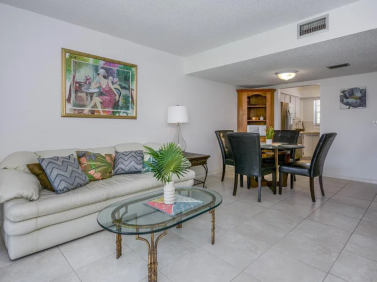 18081 SE Country Club Dr #26-256 — Photo 9