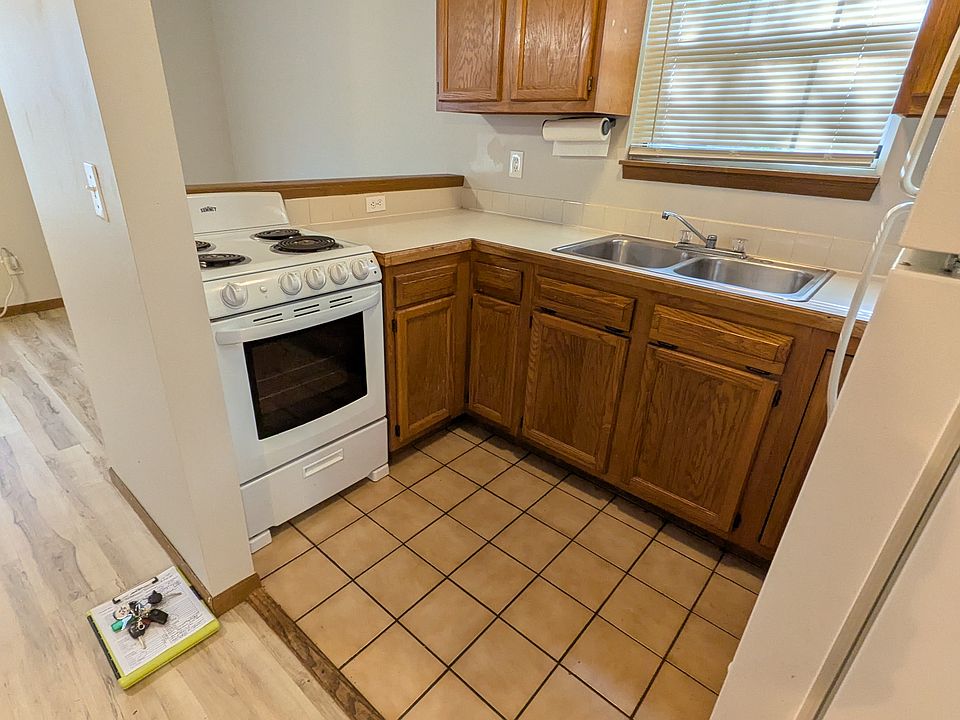 1st image of 717 Michigan St #717