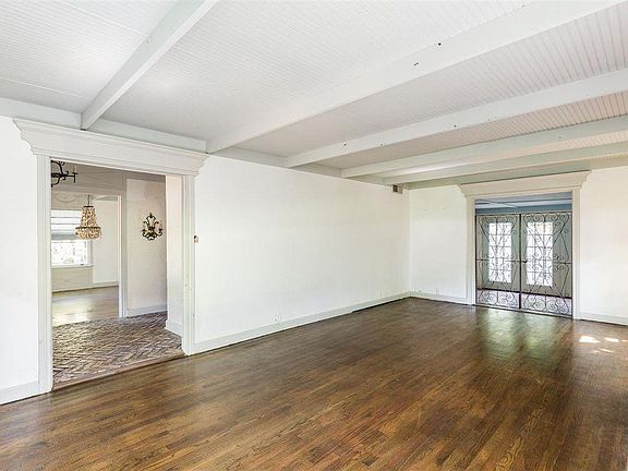 4th image of 2430 Evalon St
