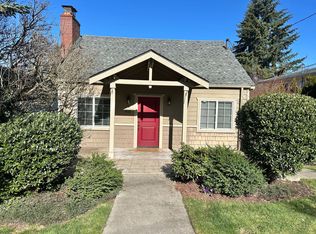 822 NE 104th St, Seattle, WA 98125