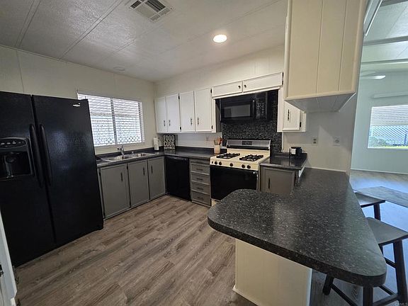 2nd image of 1212 H St Space 156