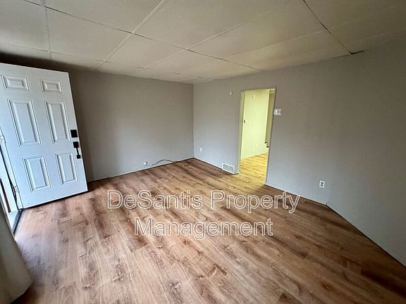 5th image of 474 Spang Ave