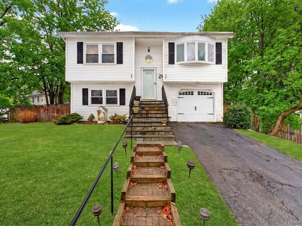 4 Pine View Road, Beacon, NY 12508