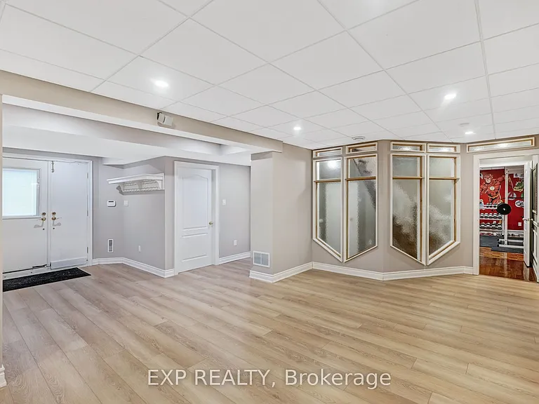 598 Lyman Blvd — Photo 39