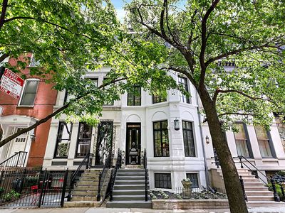 69 E Bellevue Pl, Chicago, IL, 60611