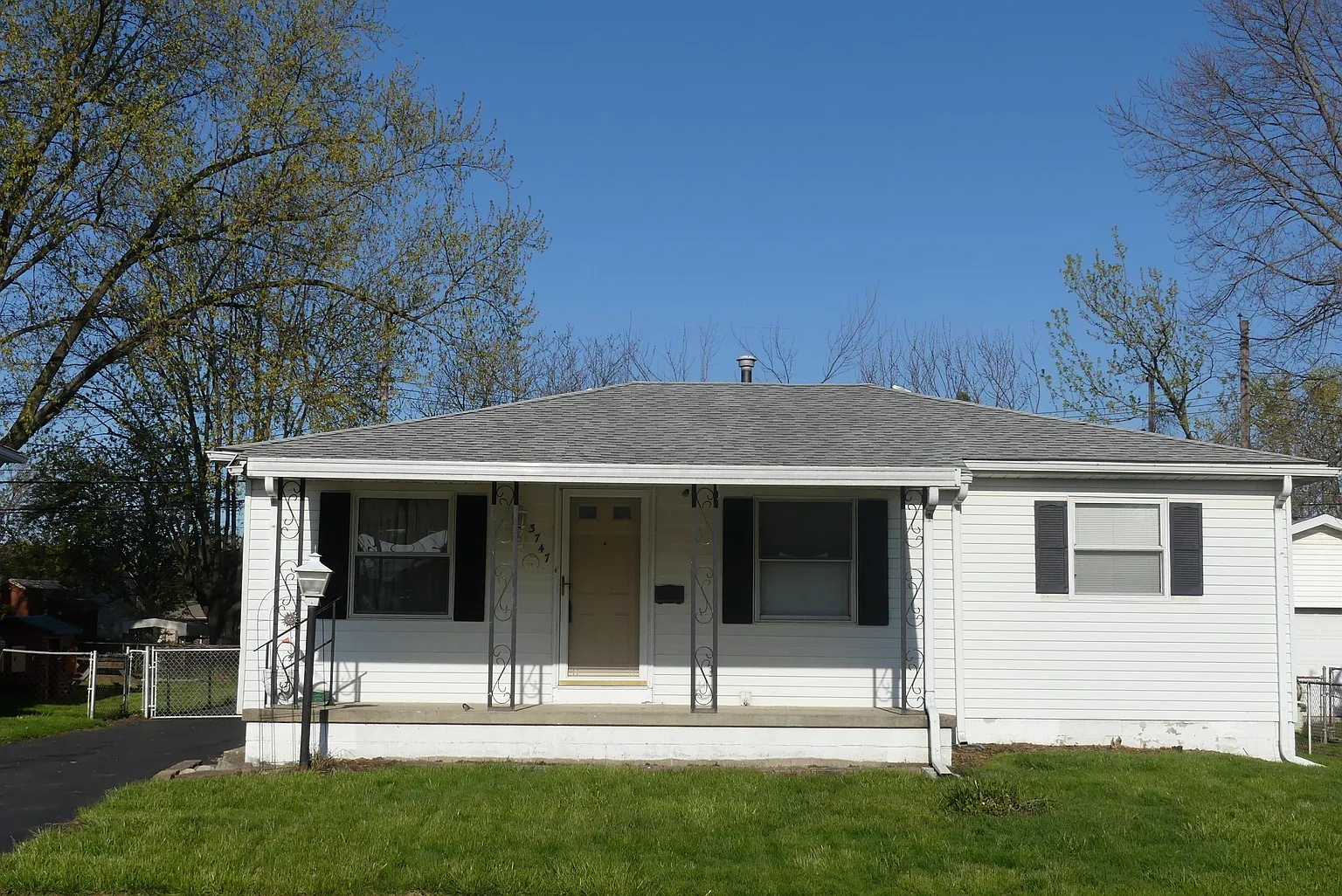 3747 S Ohio Ave photo 1