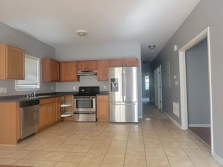 2457 Main St NW #B — Photo 6