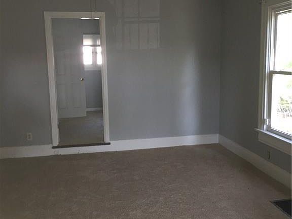 4th image of 522 Creighton Ave