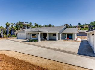 1515-2 Vale Terrace Pl #1-2, Vista, CA 92084