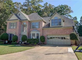 5565 Saddle Tree Ct, Sugar Hill, GA 30518