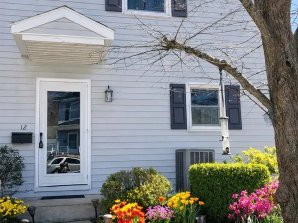 12 E Poplar St, Palmyra, PA 17078