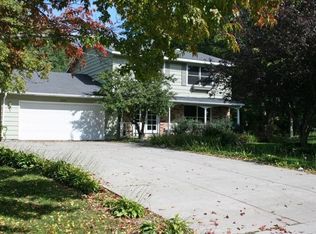 18440 25th Ave N, Plymouth, MN 55447