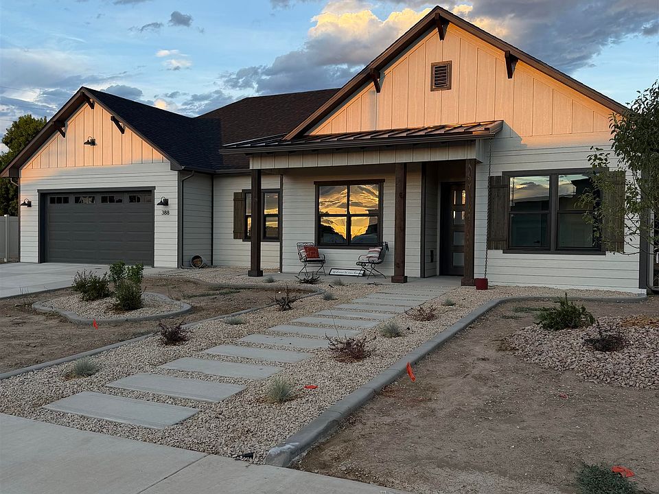 1st image of 388 Hatchet Canyon Cir