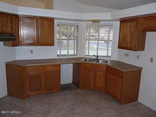 5th image of 8009 W Larkspur Dr