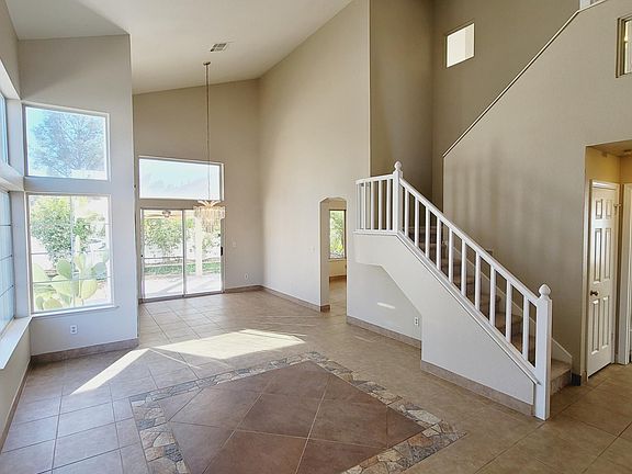 4th image of 9705 Peacock Hill Cir