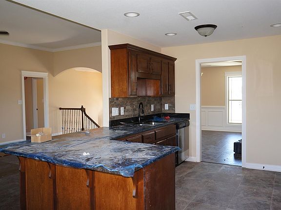 5th image of 525 Autumnwood Farms Lot 525