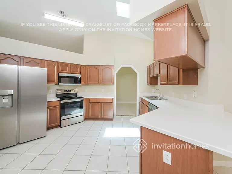 2442 Sweetwater Blvd — Photo 6
