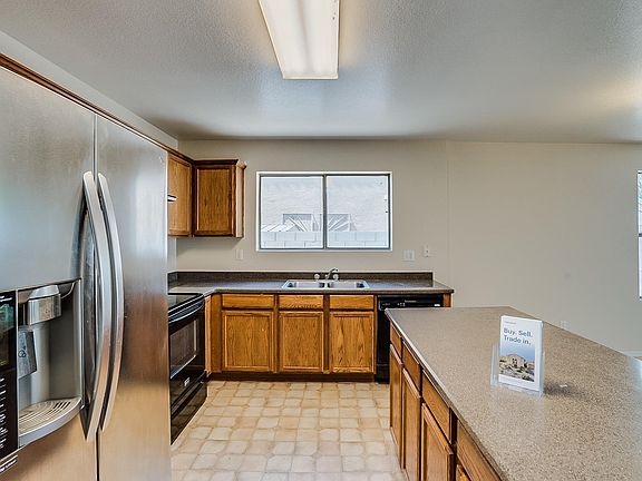 4th image of 1840 N Parkside Ln