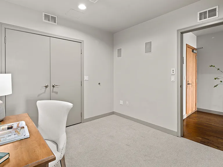 10650 NE 9th Pl #1925 — Photo 40