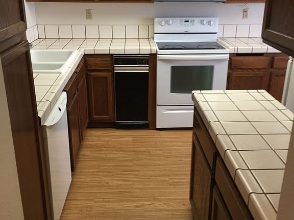 5th image of 7966 Mission Vista Dr