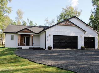 3915 S Cook Inlet Cir, Wasilla, AK 99623