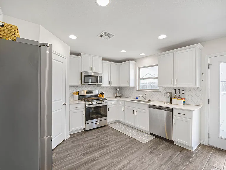 140 Witchhazel Way — Photo 11