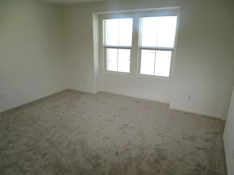 2929 Gallarate Dr — Photo 38