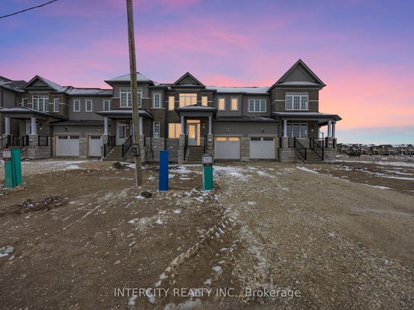 3 Avalon Dr, Wasaga Beach, ON L9Z 0M2