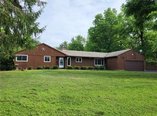 1208 Orchard Rd, Webster, NY 14580