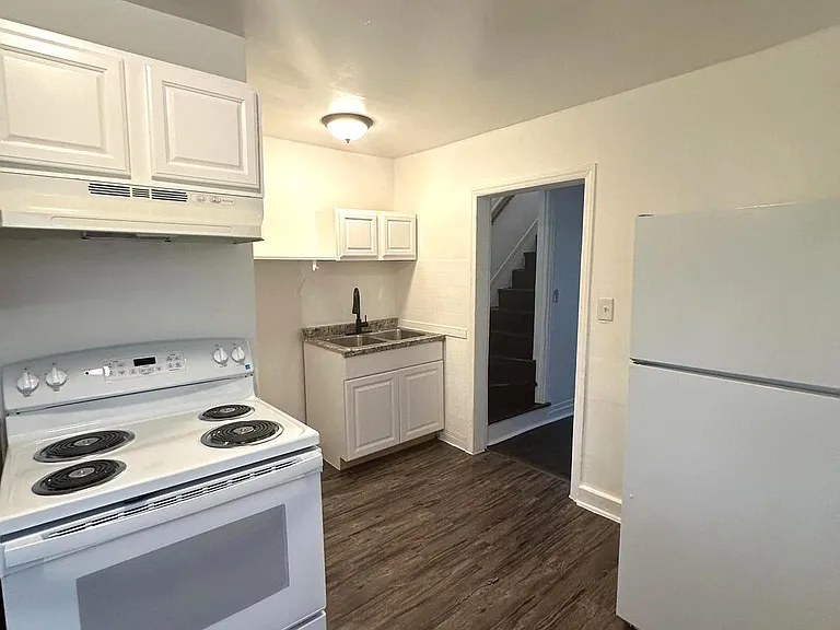 27.5 W Bethel St — Photo 16