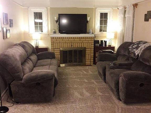 2nd image of 3338 Silverdale Ave
