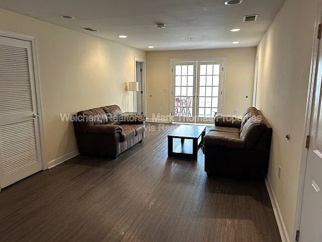 929 Morreene Rd #D23 — Photo 6