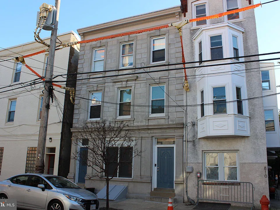 806-08 Catharine St #2