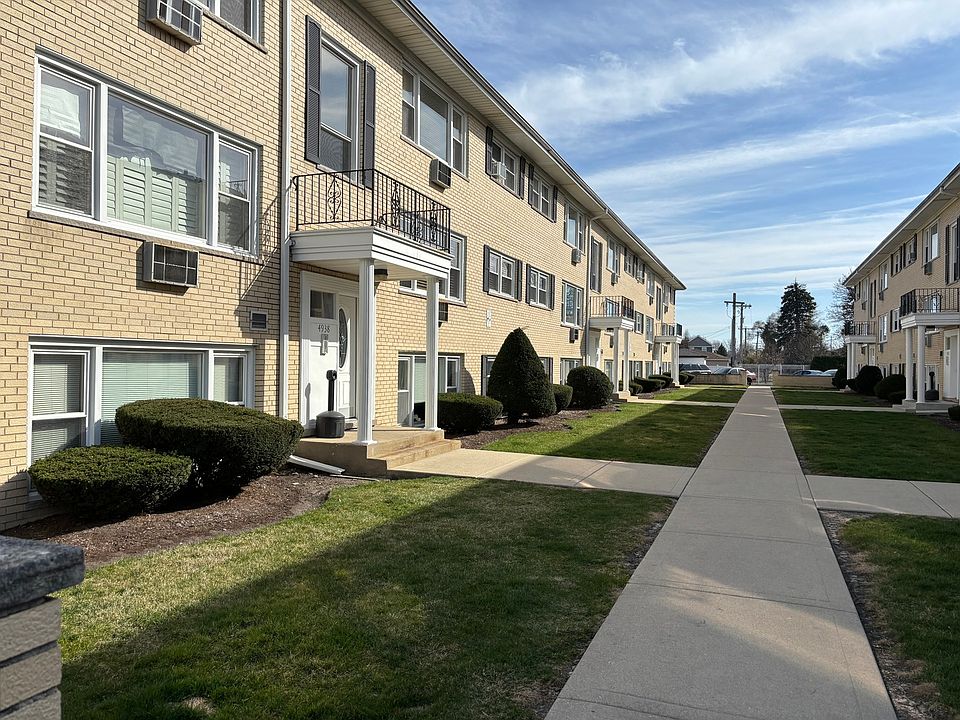 2nd image of 4936 N Leonard Dr Unit 2A