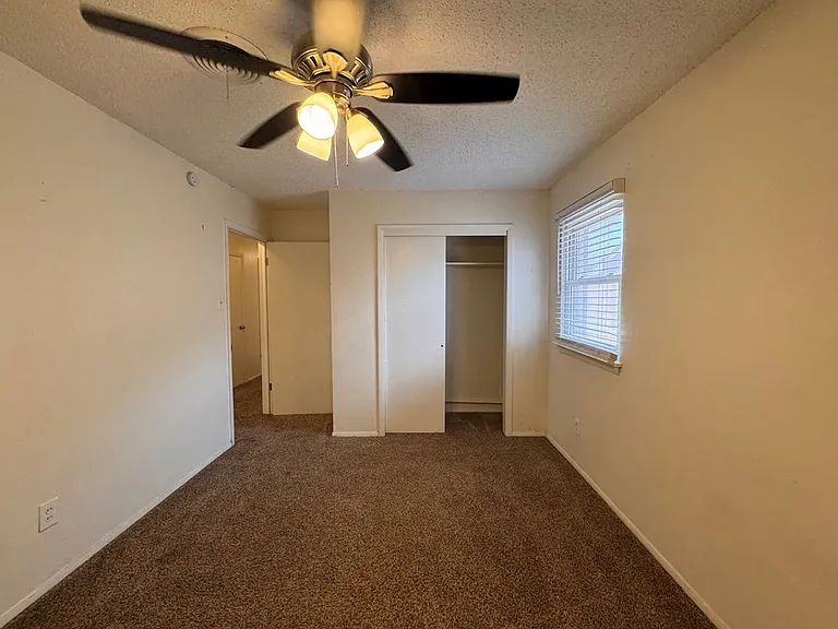 4425 Humble Ave — Photo 15