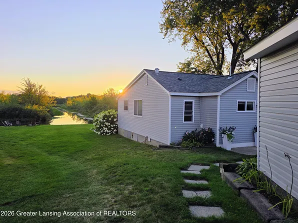 1900 Jackson Blvd, Highland, MI 48356